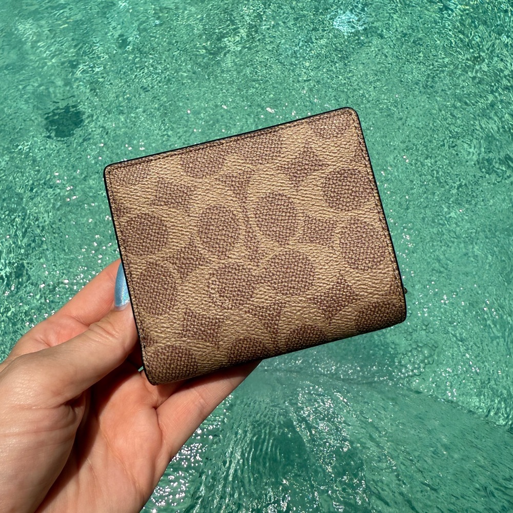 Cosmic Coach Snap Wallet in Signature Canvas With Rexy Print - Picture 2 of 7